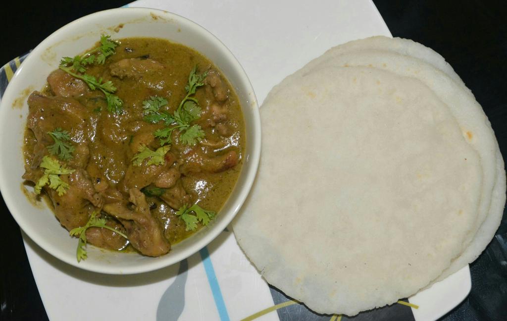 Malabari Rice Pathiri with Mutton Curry